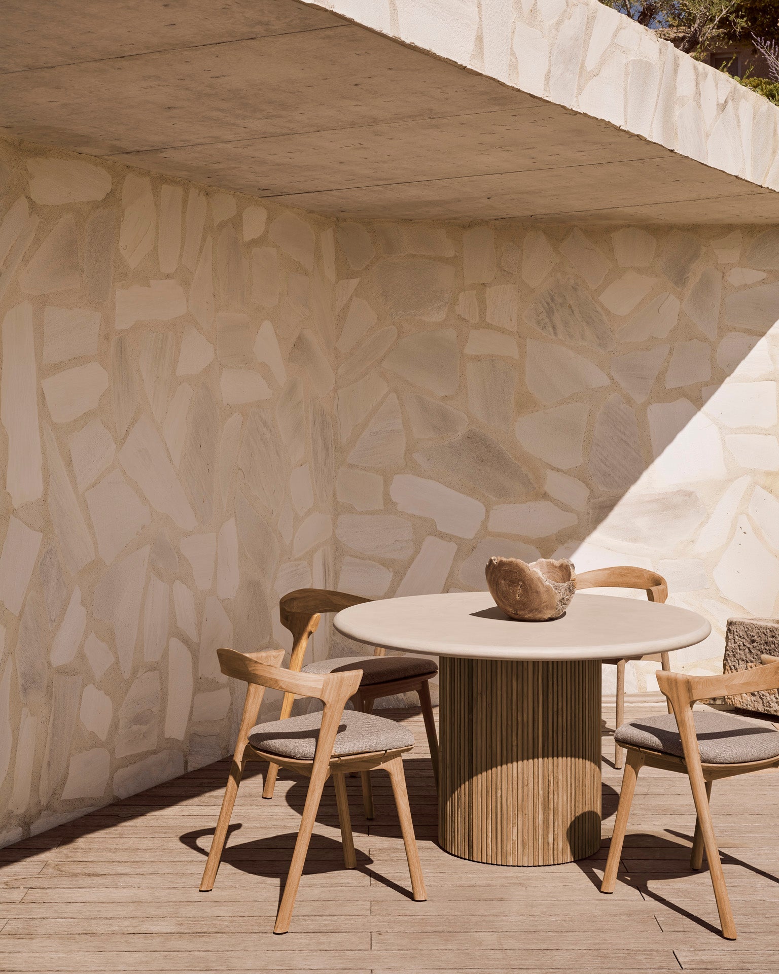 Ethnicraft | Roller Max outdoor dining table | Ø125cm