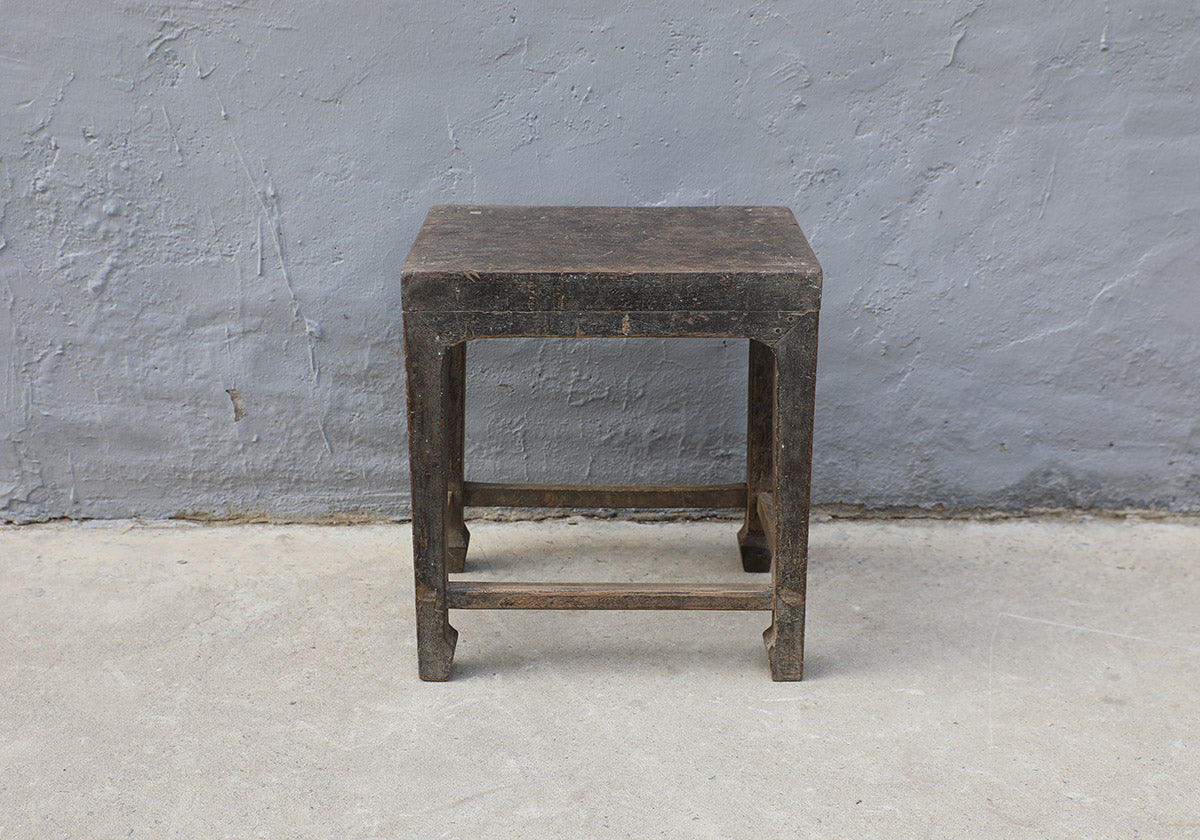 Antique stool / side table – image 2