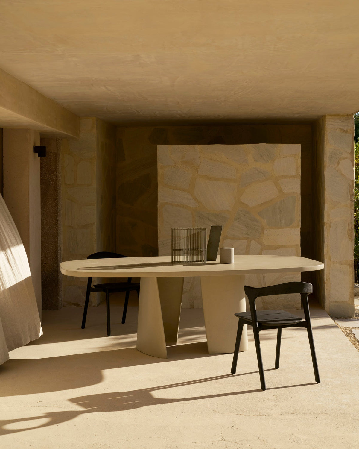 Ethnicraft | Canyon outdoor dining table | 230x115cm