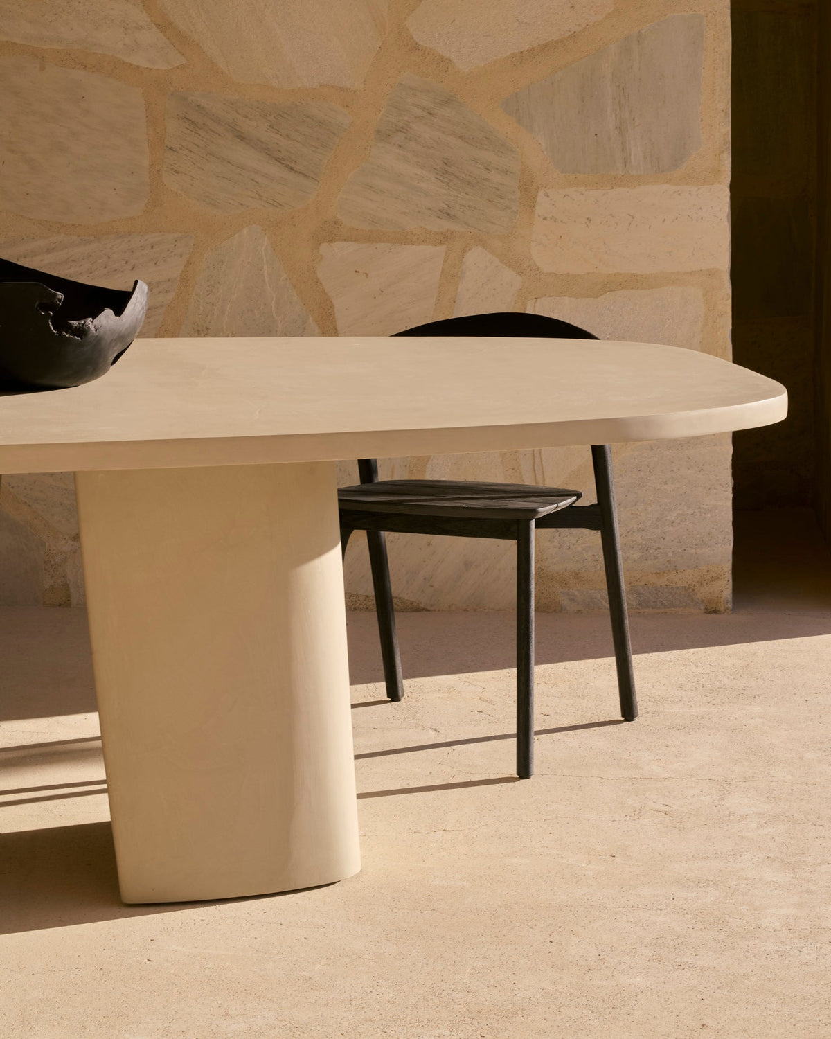 Ethnicraft | Canyon outdoor dining table | 230x115cm