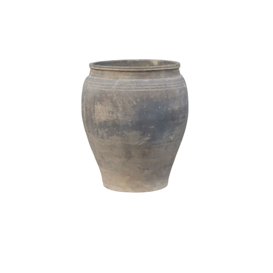 Vintage pot