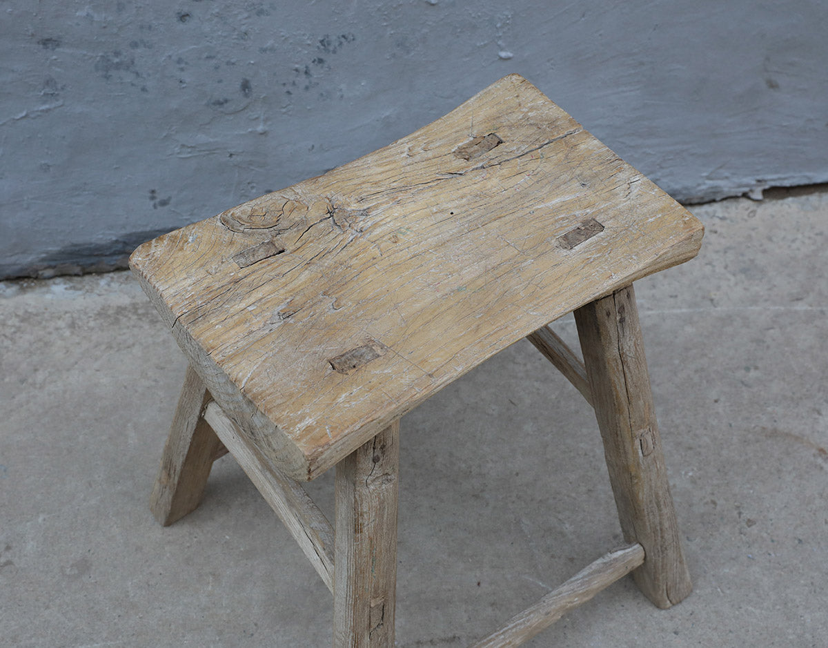 Stool – image 2