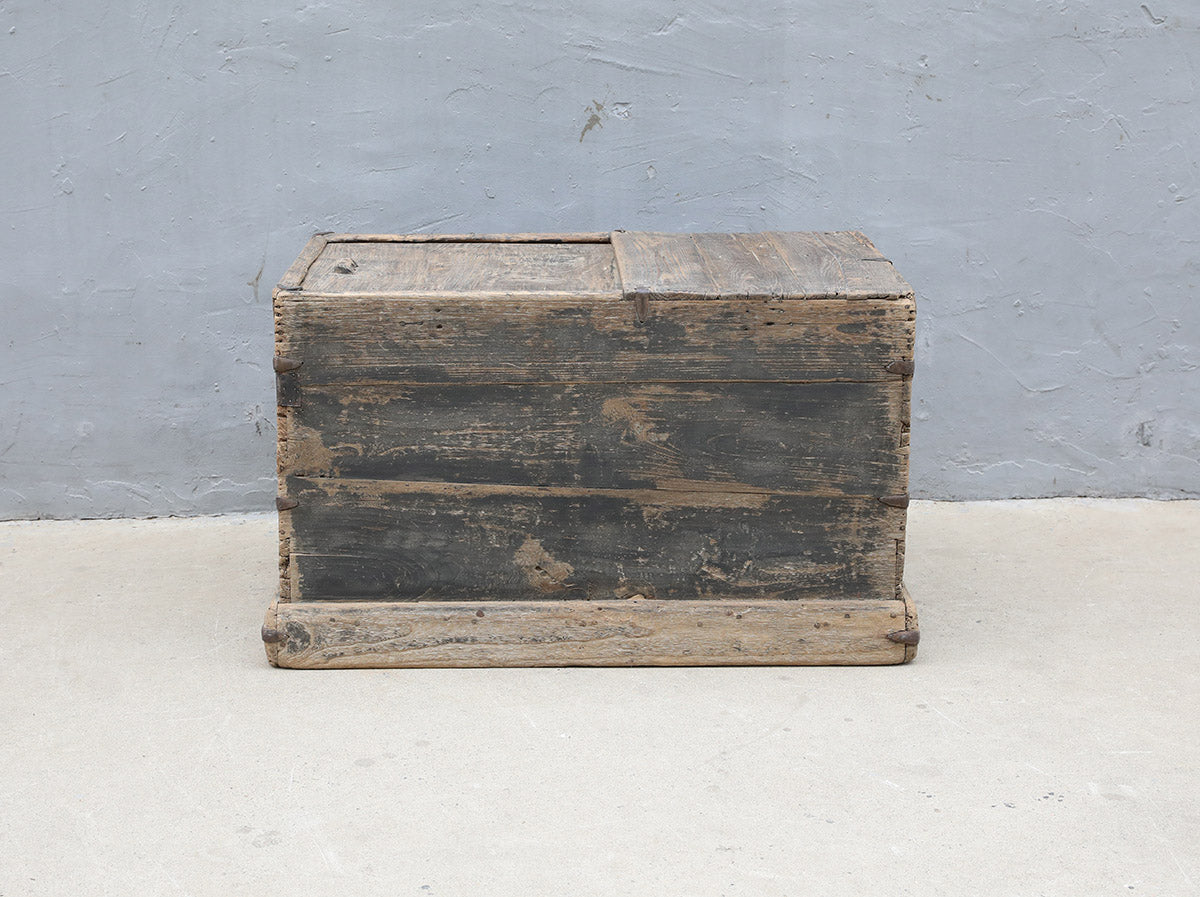 Chest – image 2