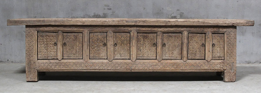 Carved TV cabinet XL