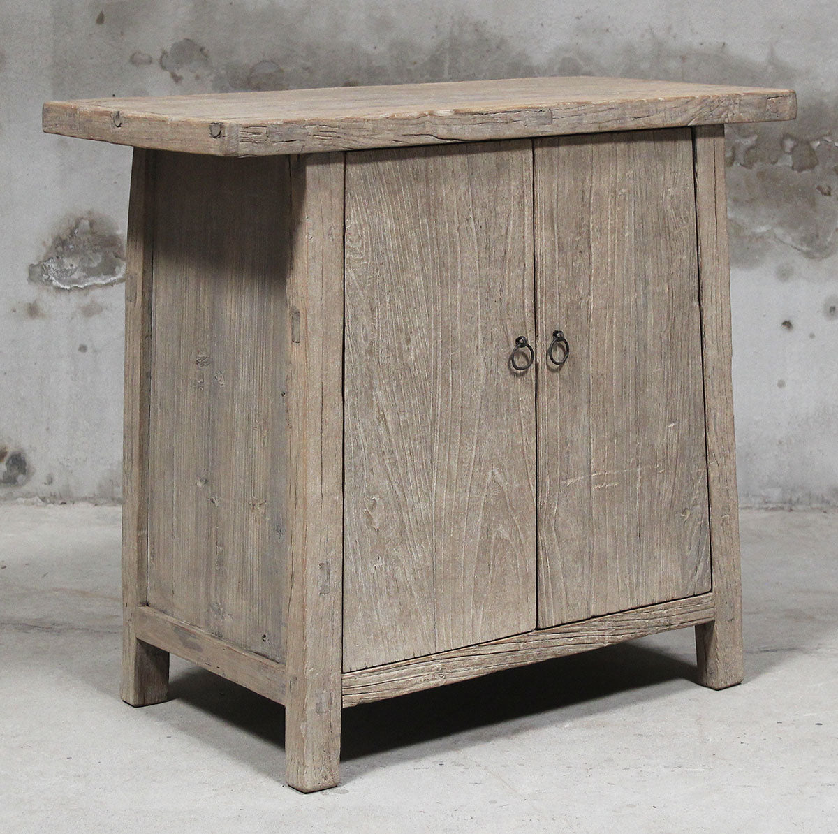 Cabinet 2 doors – image 2