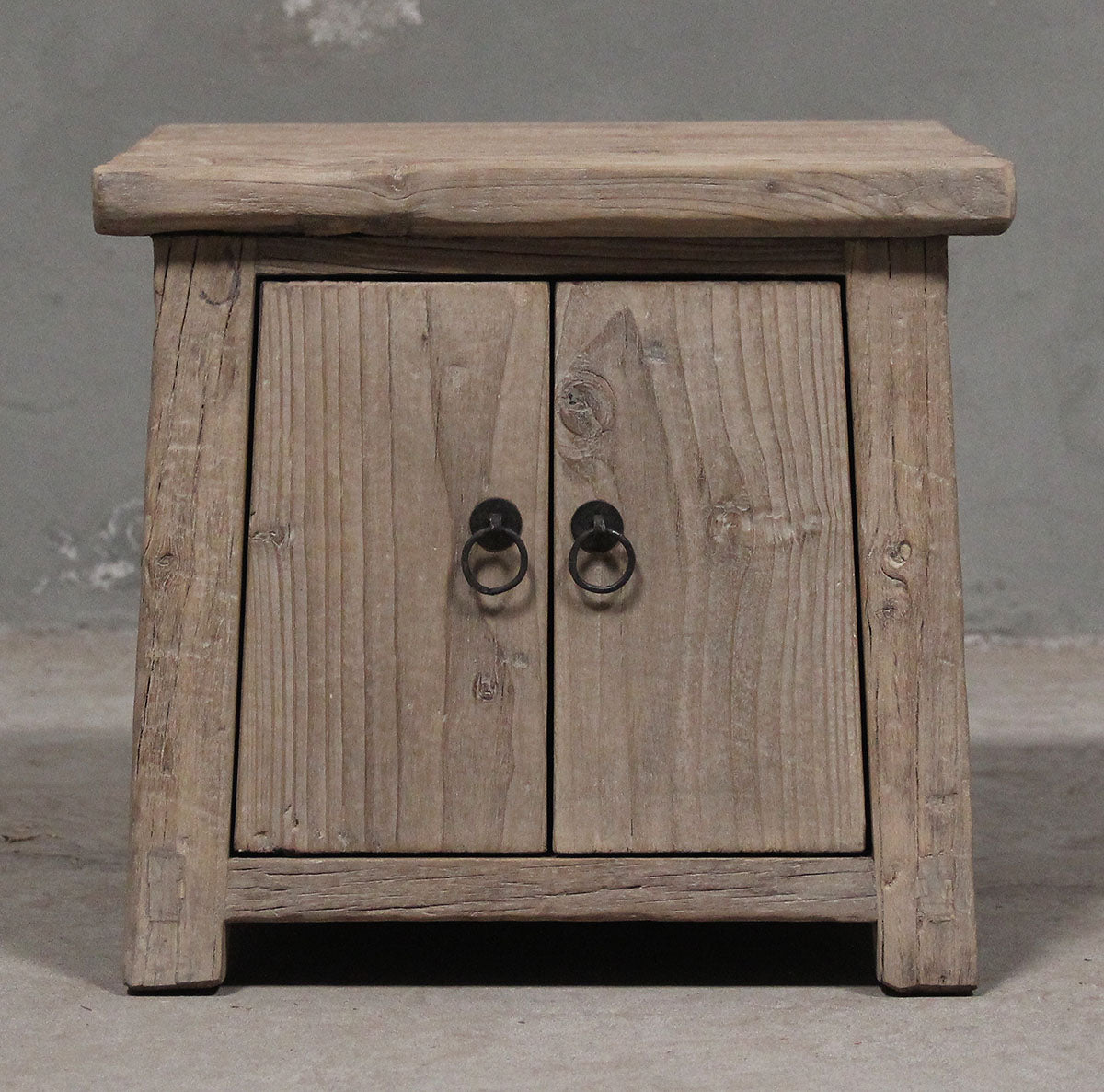 Bedside table 2 doors