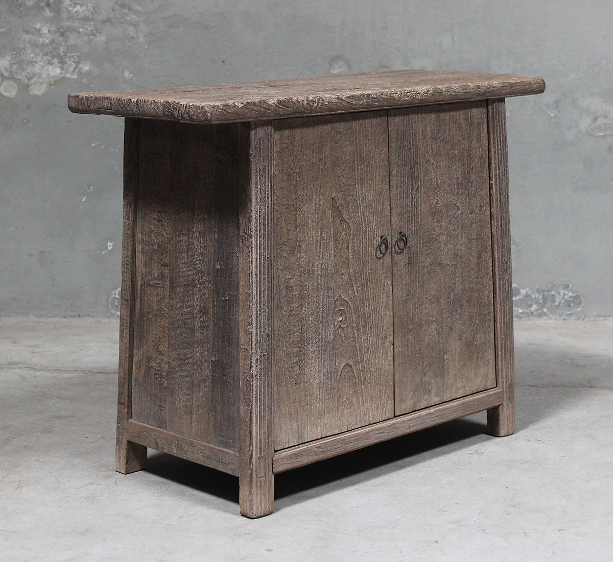 Cabinet 2 doors – image 2