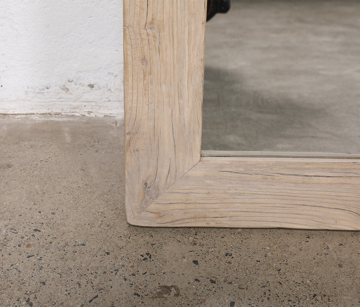 Elm wooden mirror – image 2