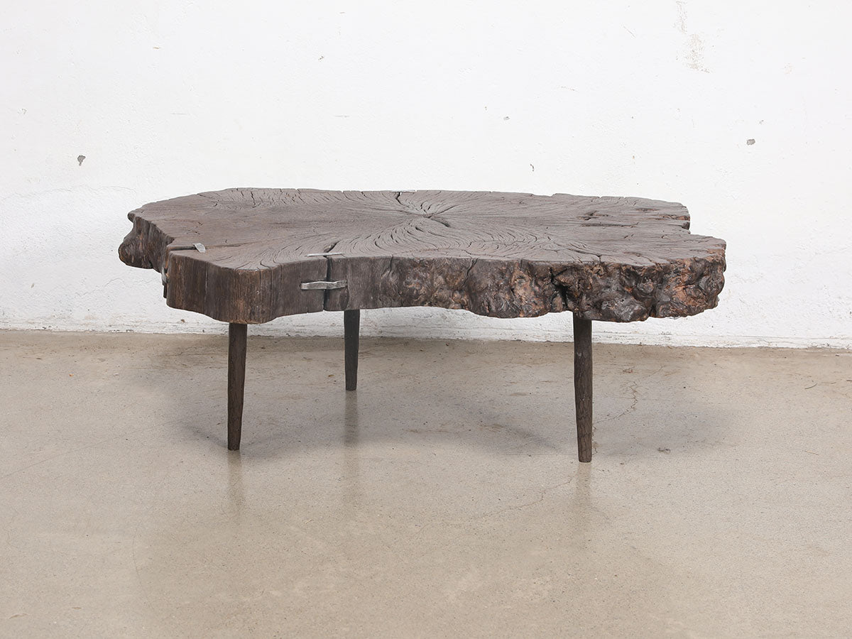 Coffee table pointed leg