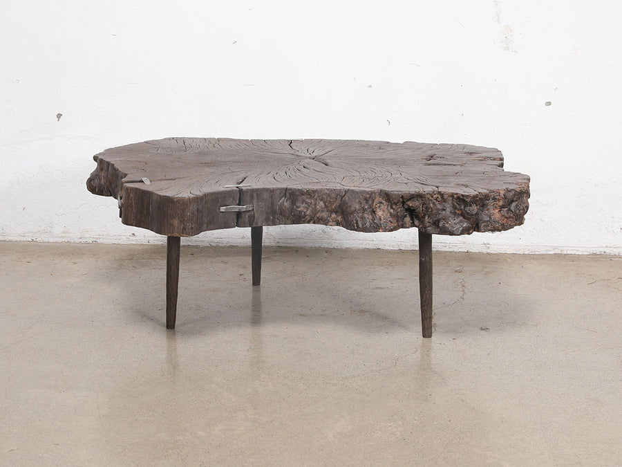 Coffee table pointed leg