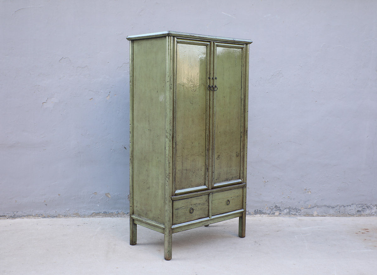 High gloss cabinet