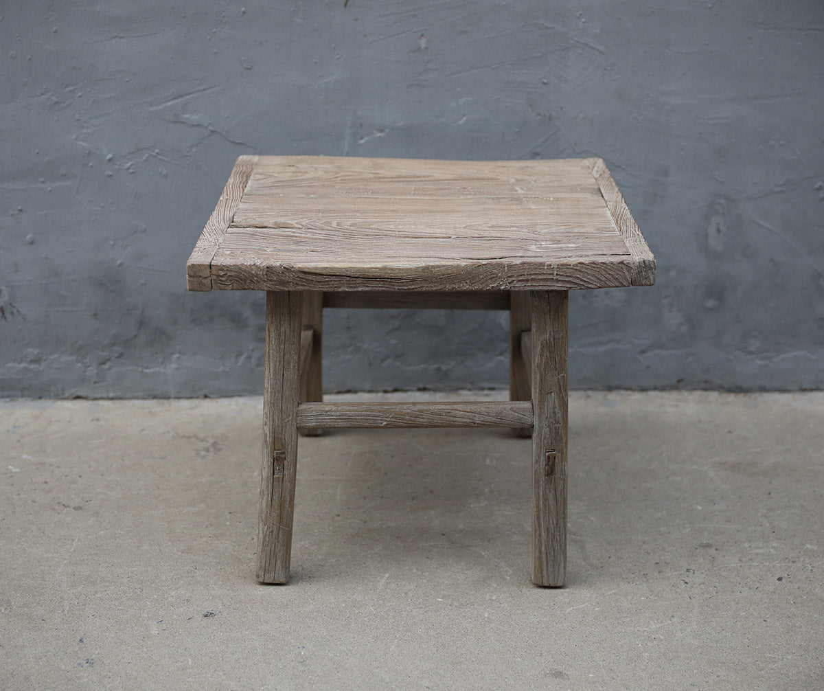 Corner table – image 2
