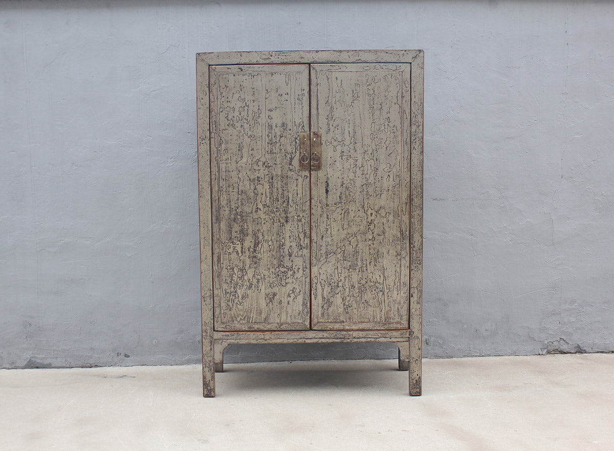 High-gloss cabinet – image 2