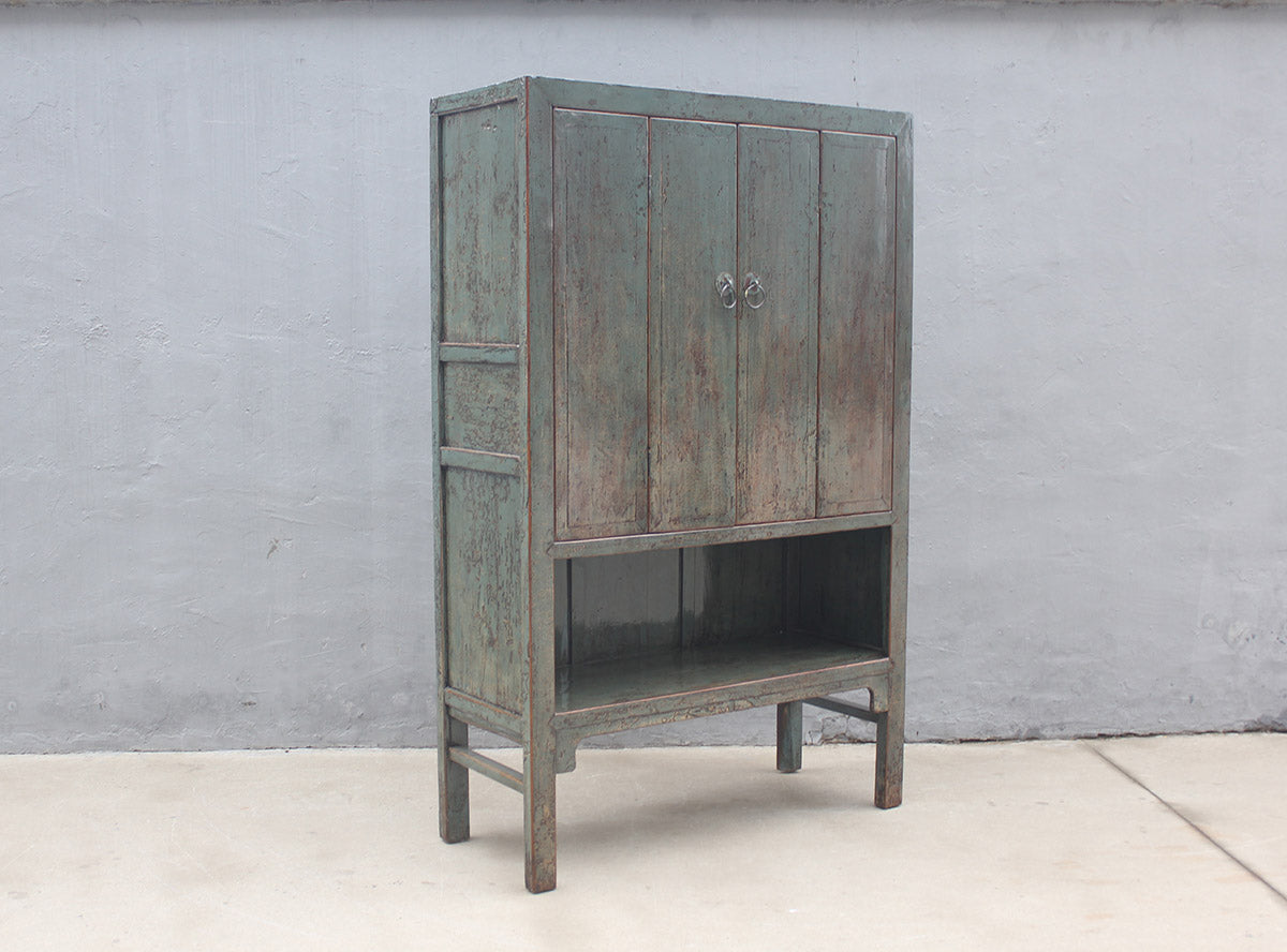 High gloss cabinet