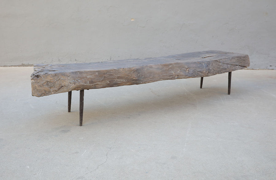 Coffee table pointed leg