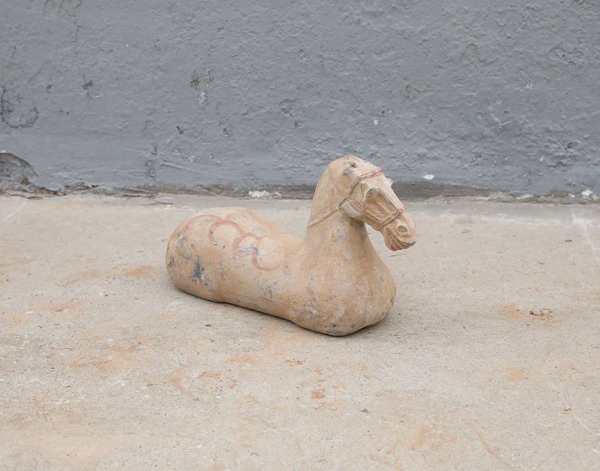 Stone horse – image 2