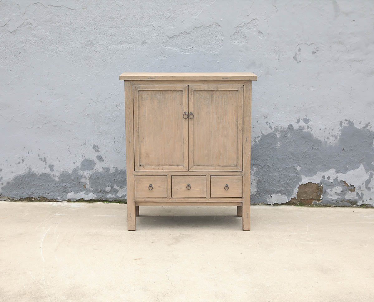 Cabinet 2 doors 3 drawers – image 2