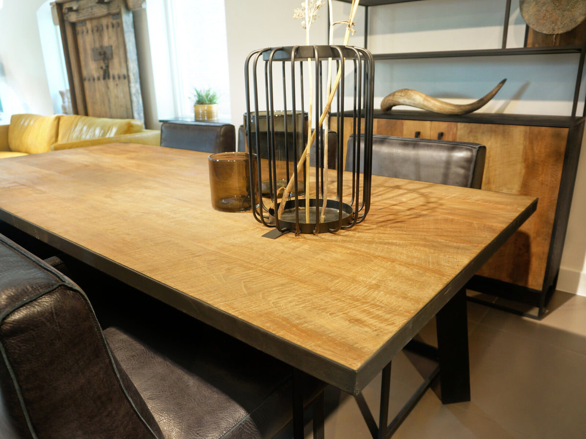 STEEL Dinner table – image 3