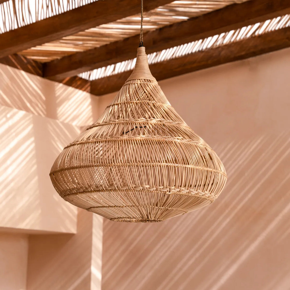 The Drop Pendant | Natural | XL | Ø107xh110cm