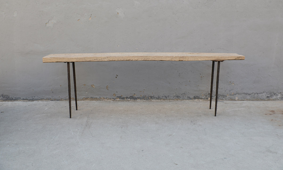 Console table XL pointed leg – image 2