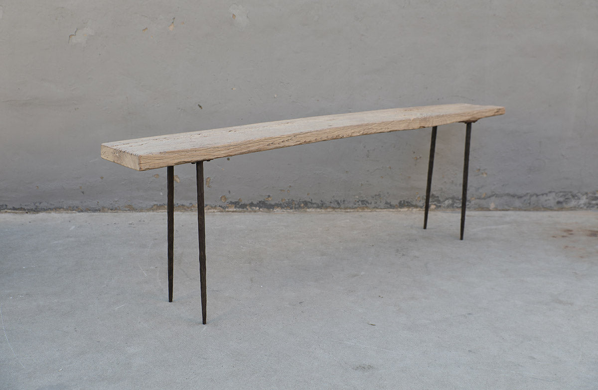 Console table XL pointed leg