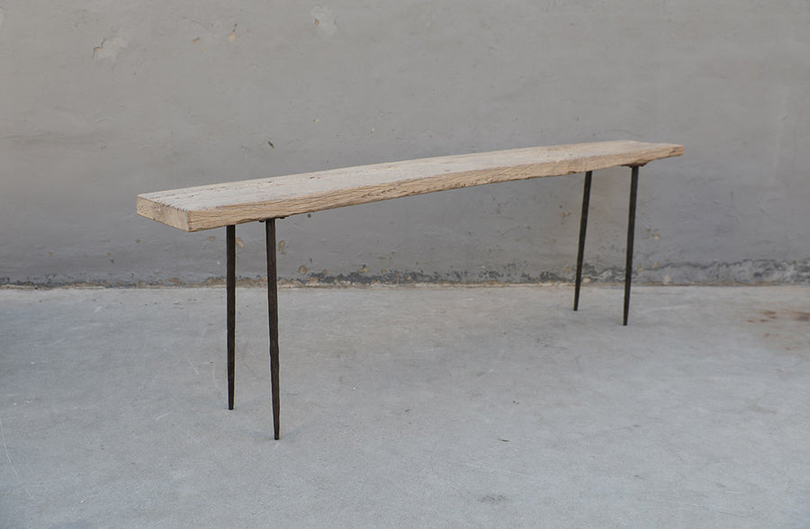 Console table XL pointed leg