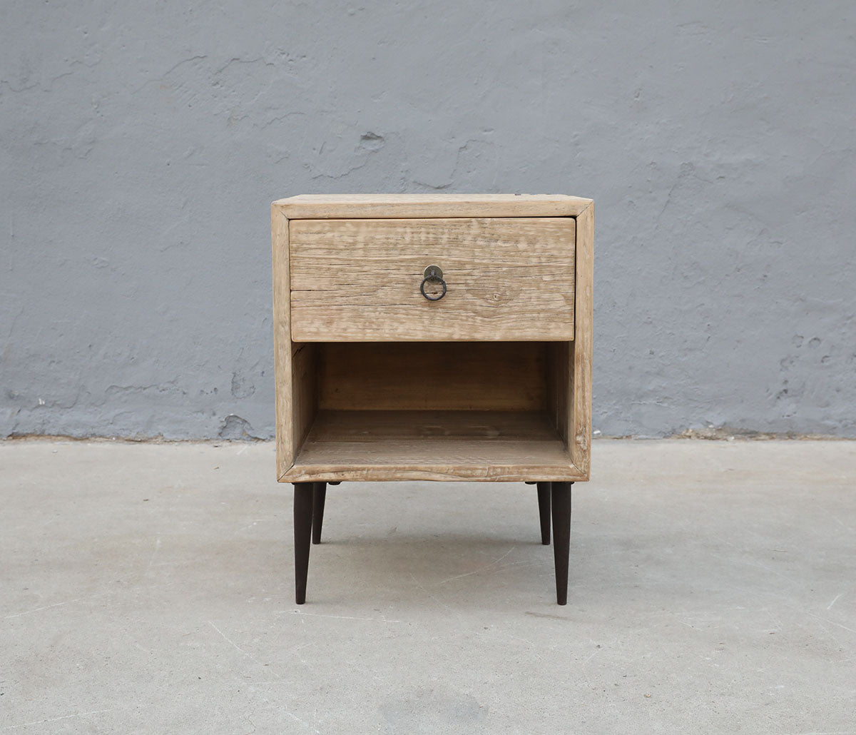 Bedside table pointed leg – image 2