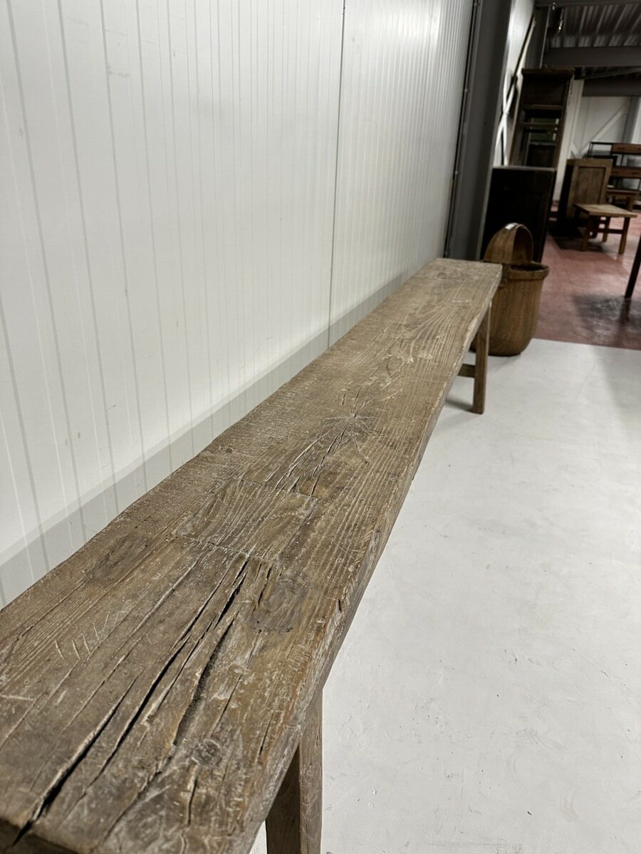 Bench – image 2