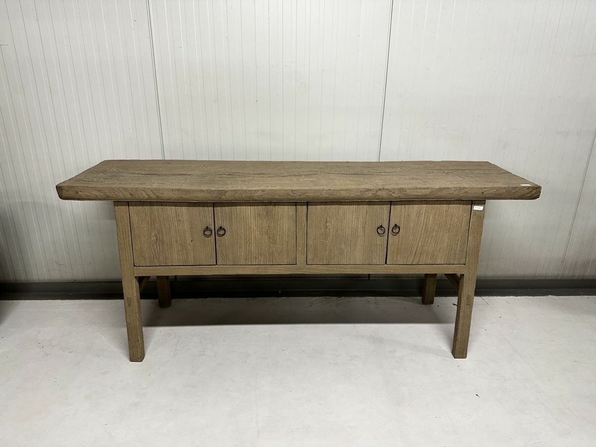 Wall table 4 doors