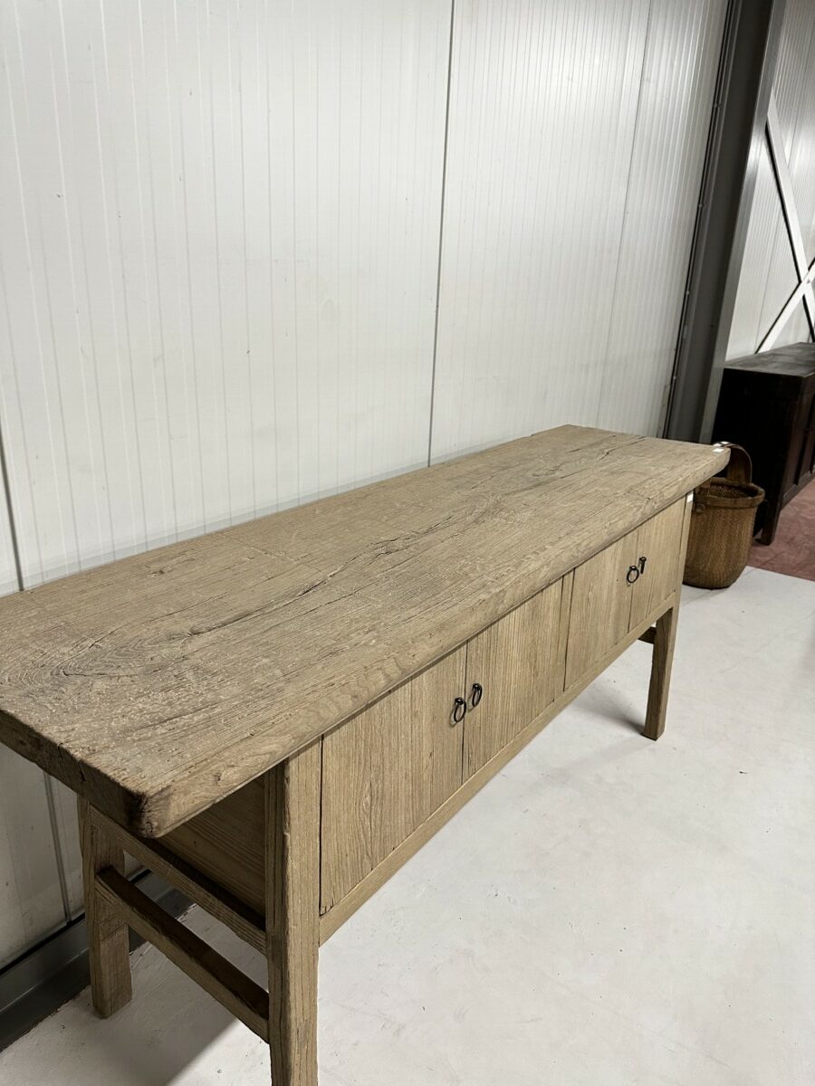 Wall table 4 doors – image 2